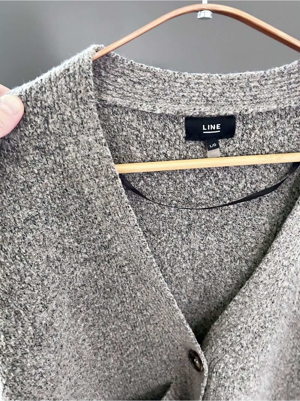 Line Knitwear Cozy Gray Nubby Tortoise Button Knit Cardigan Sweater Sz Large - Picture 4 of 5